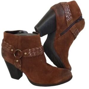Boc ankle boots distressed suede brown sz 7.5 EUC